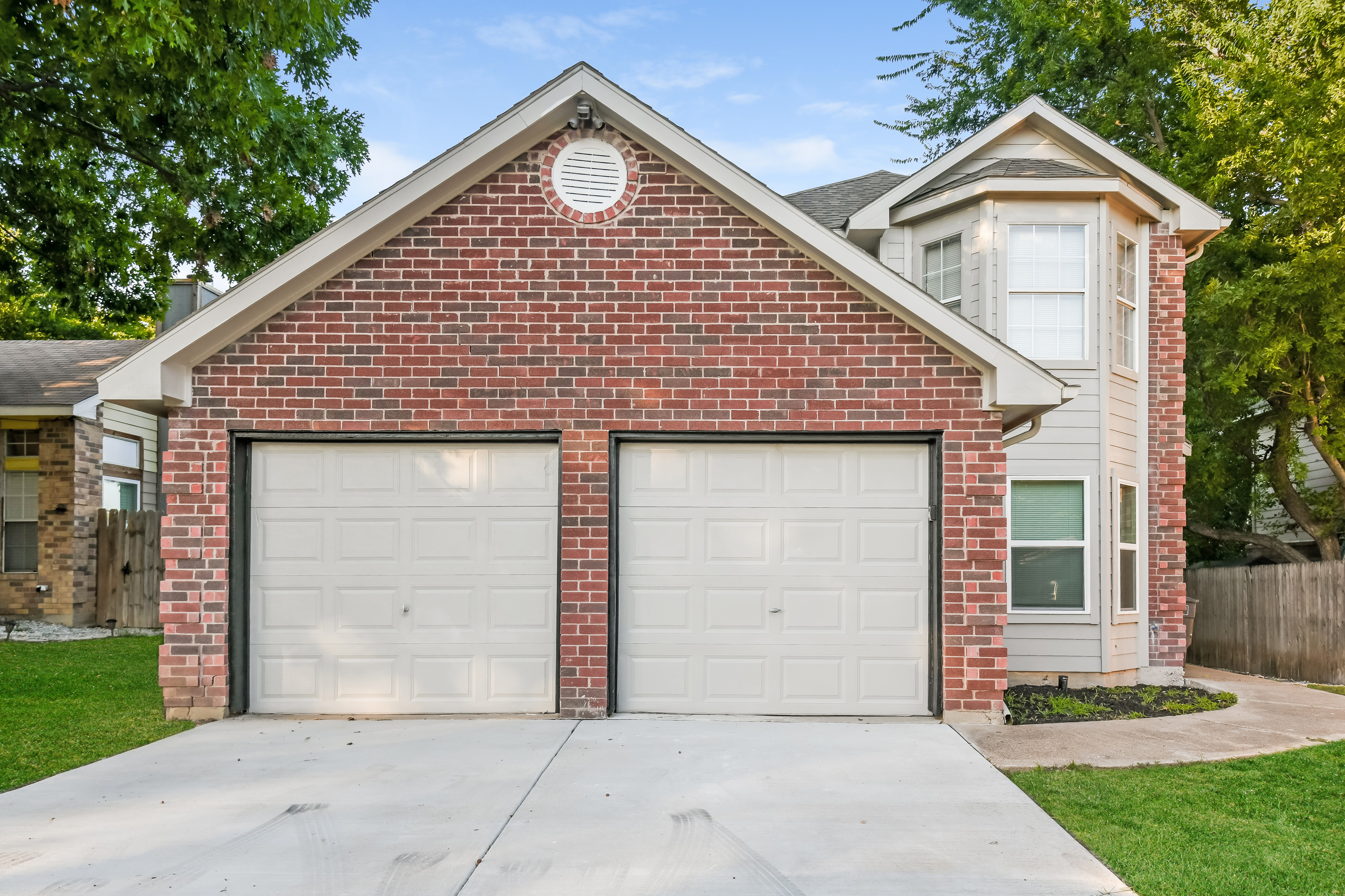 5716 STONE MEADOW LN FORT WORTH, TX 76179